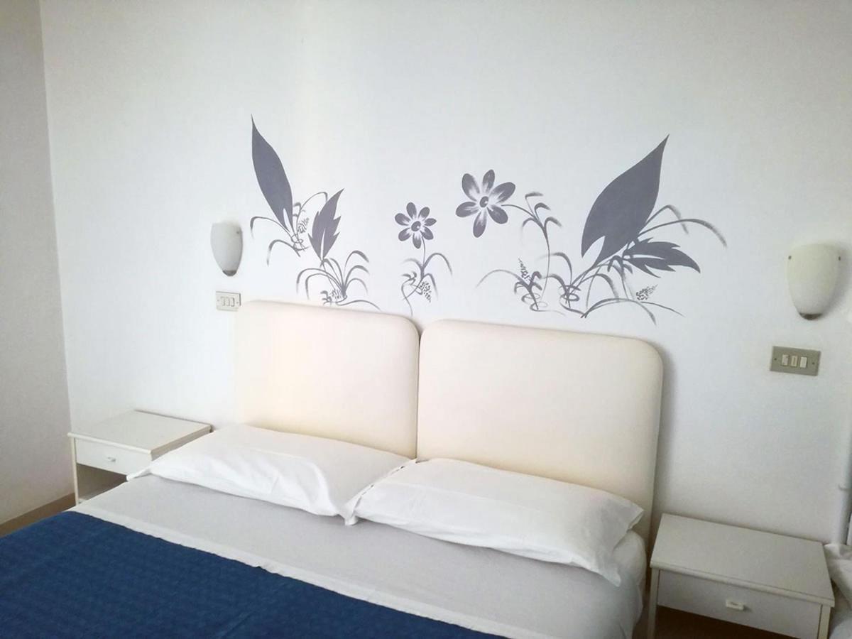Hotel Serafini Rimini Eksteriør bilde